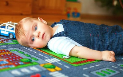 Sinais de autismo no bebê e os marcos do desenvolvimento