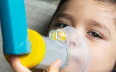 Seu filho chiou? Veja como usar bombinha de asma!