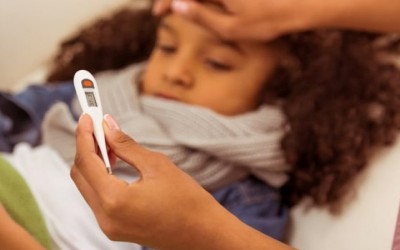 Como abaixar a febre na criança? Confira aqui!
