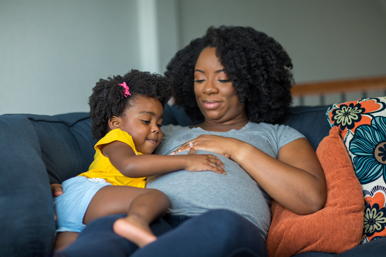 Como ter filhos em MiniMundos ao adotar um bebê ou ficar grávida